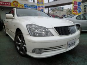 中古車　クラウンアスリート　愛車　セダン車