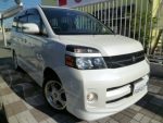 中古車　ヴォクシ―　車検2年