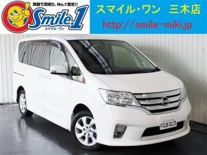 中古車　セレナ　ハイウェスター　ナビ　後部席モニター